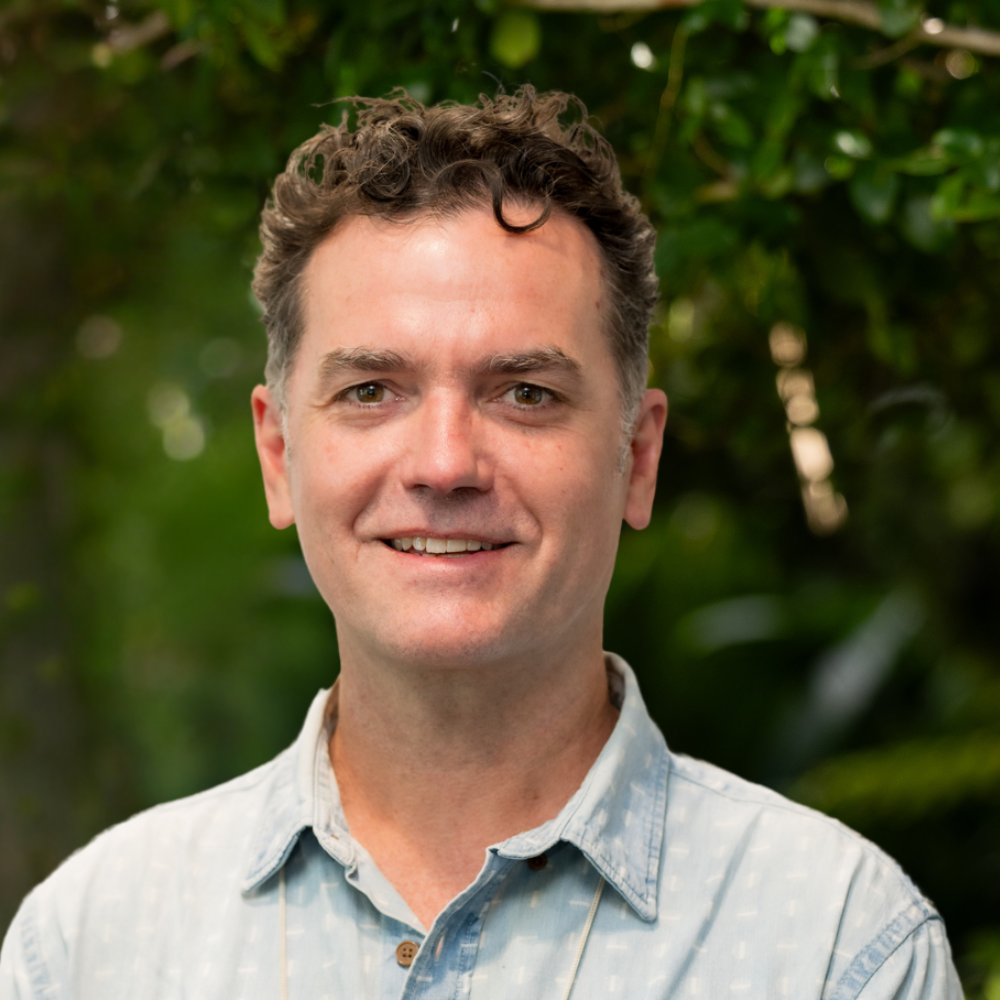 Dr Daniel Strachan